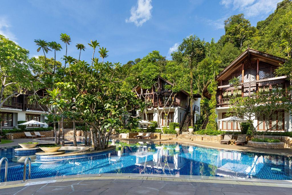 Luxurious Tranquility: The Tubkaak Krabi Boutique Resort